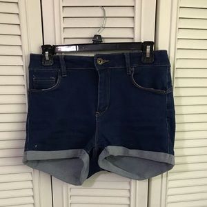 Booty Shaping Jean Shorts